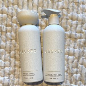 CéCRED Hydrating Shampoo and Conditioner Set - White